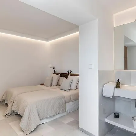 En Marbella, Elviria Villa *
